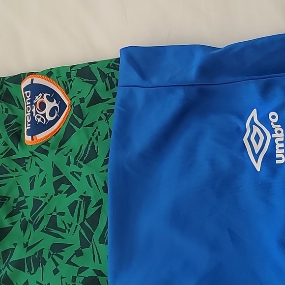 REPUBLIC OF IRELAND SOCCER KIT (2022/2023) XXL SHIRT & LARGE/XL FIT SHORTS - Picture 2 of 12